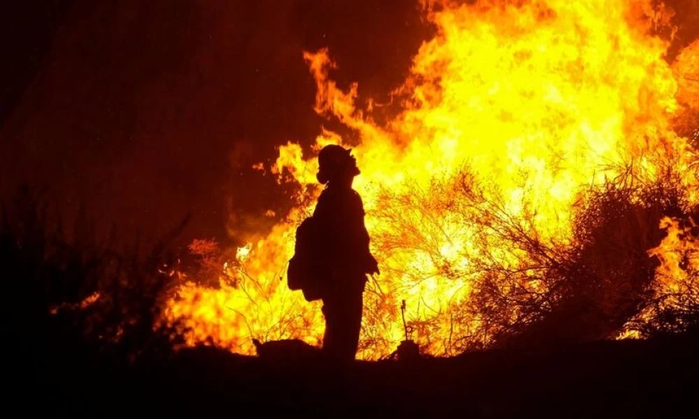 Αλβανία: Ένας νεκρός από πυρκαγιά σε δασική περιοχή στο Αργυρόκαστρο